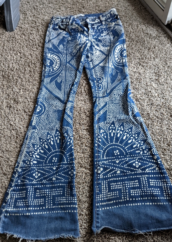 Last Call. Free people Aztec printed pants.